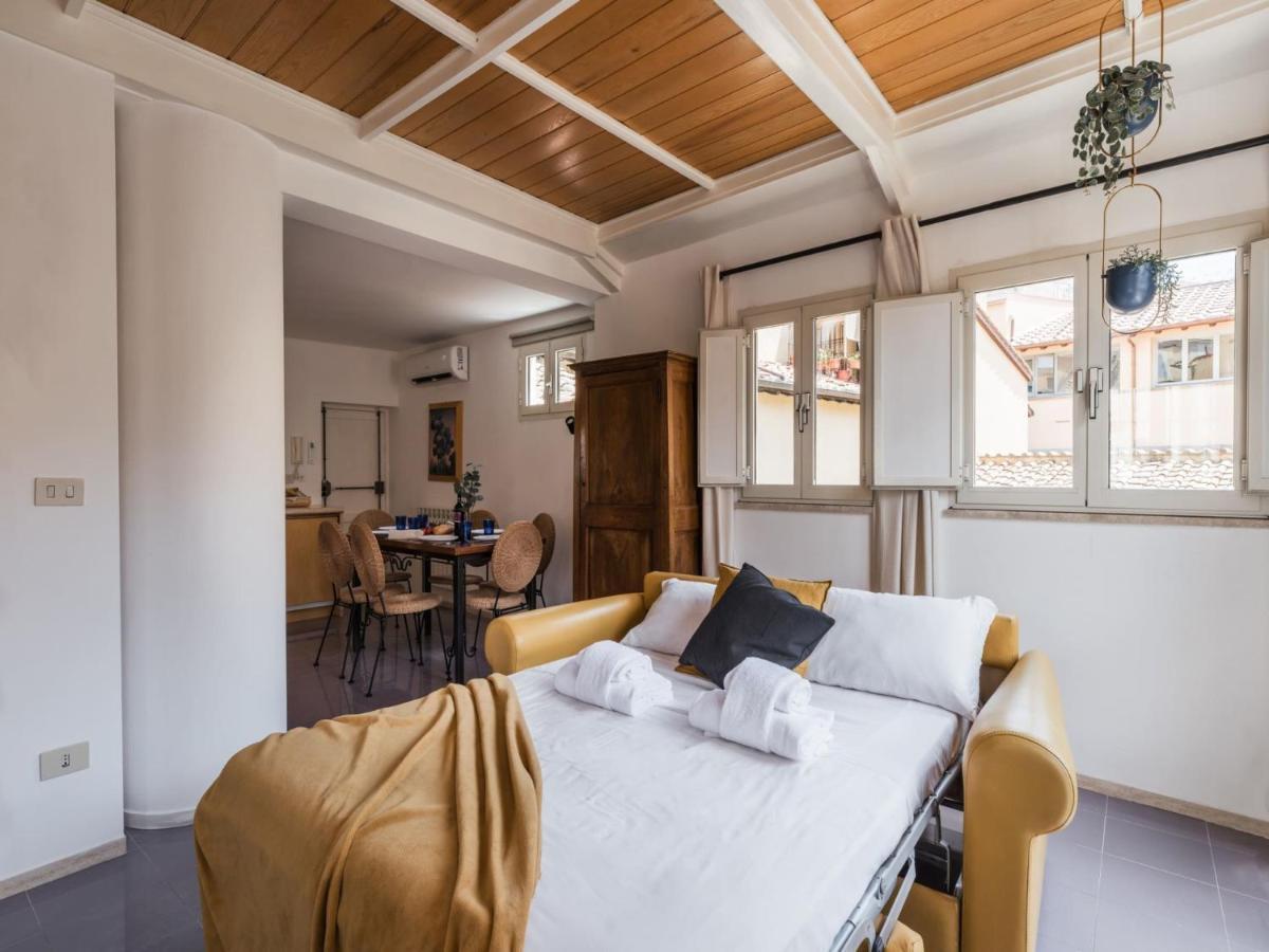 The Best Rent - Two-Bedroom Apartment With Terrace Near Trevi Fountain Rome Luaran gambar