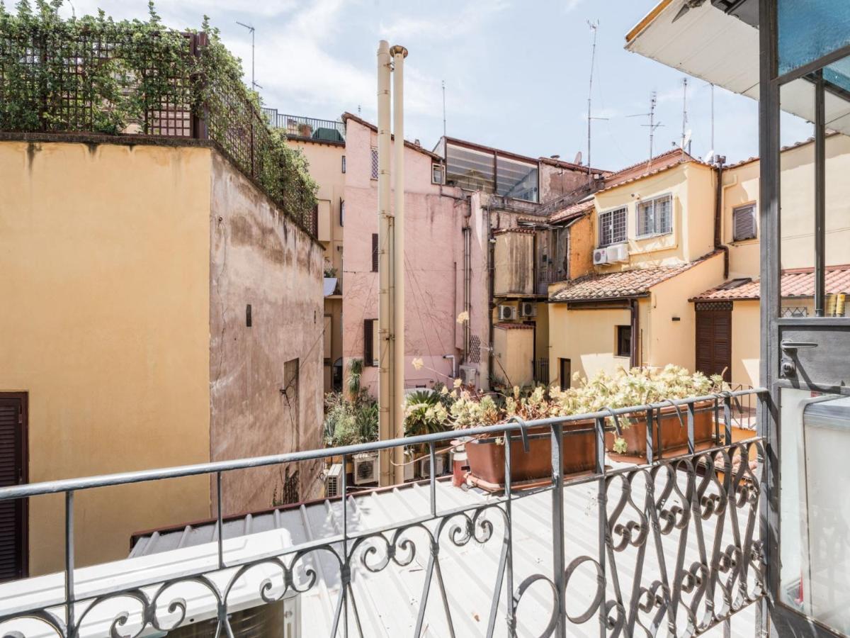 The Best Rent - Two-Bedroom Apartment With Terrace Near Trevi Fountain Rome Luaran gambar