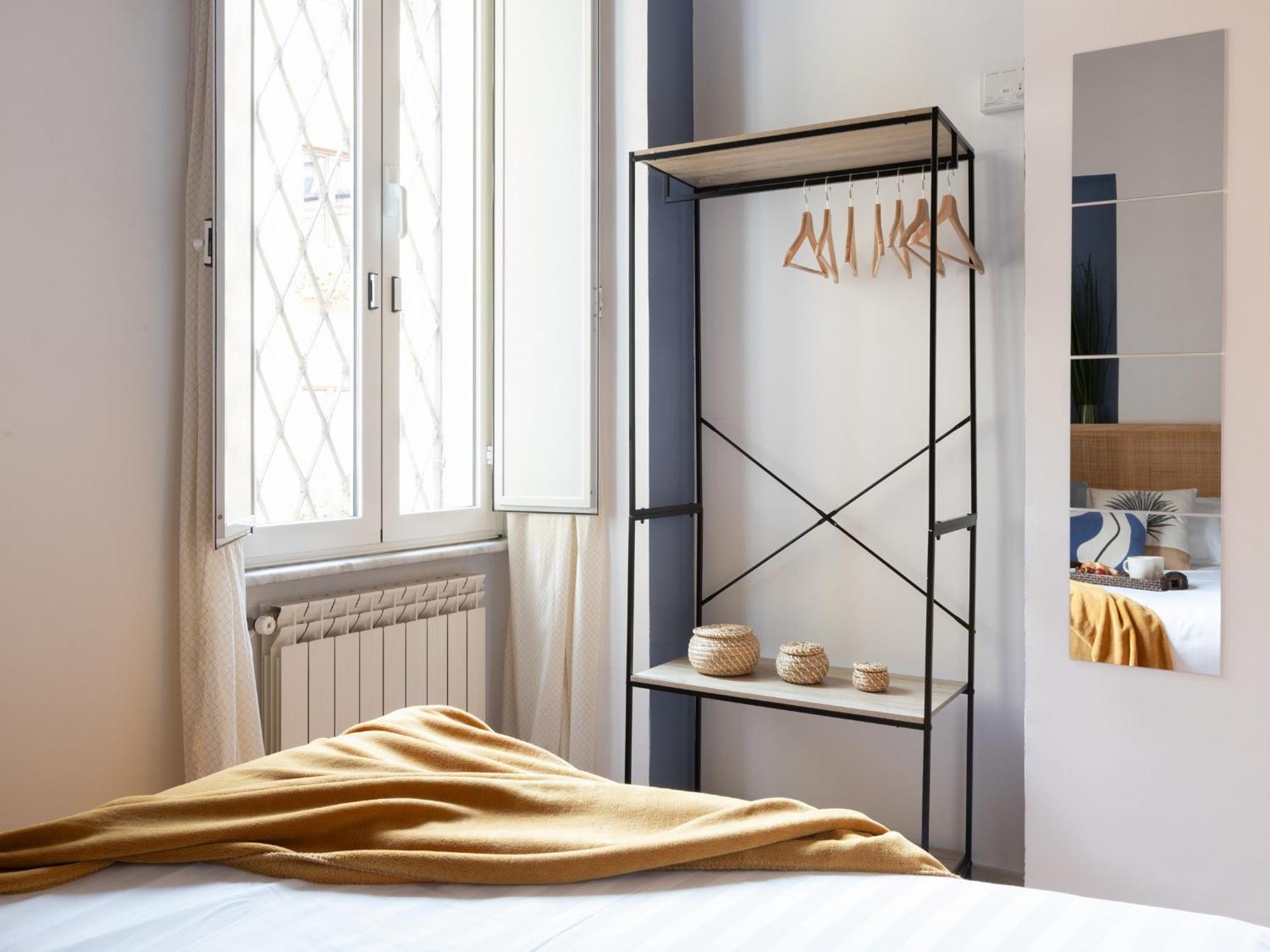 The Best Rent - Two-Bedroom Apartment With Terrace Near Trevi Fountain Rome Luaran gambar