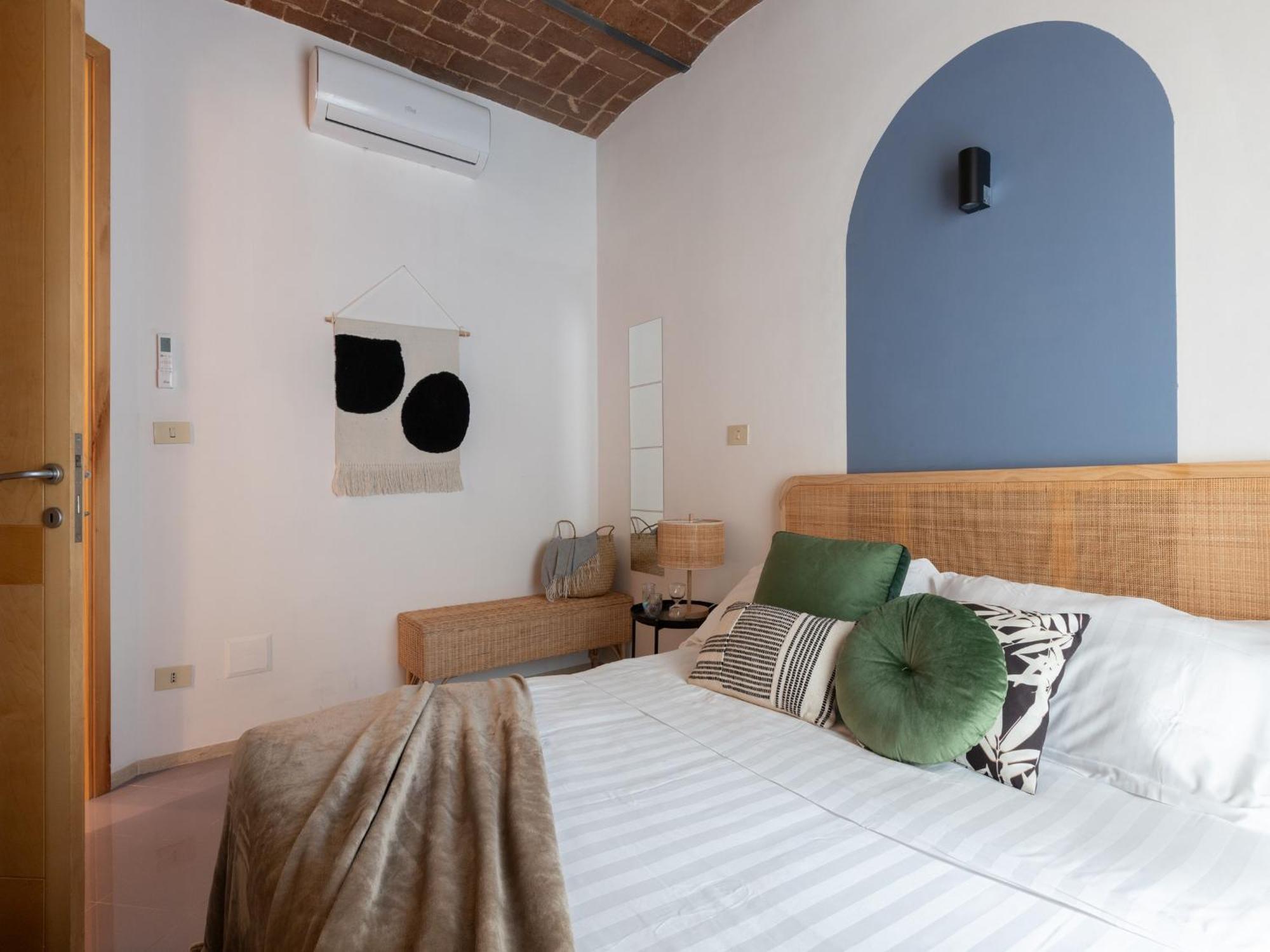 The Best Rent - Two-Bedroom Apartment With Terrace Near Trevi Fountain Rome Luaran gambar
